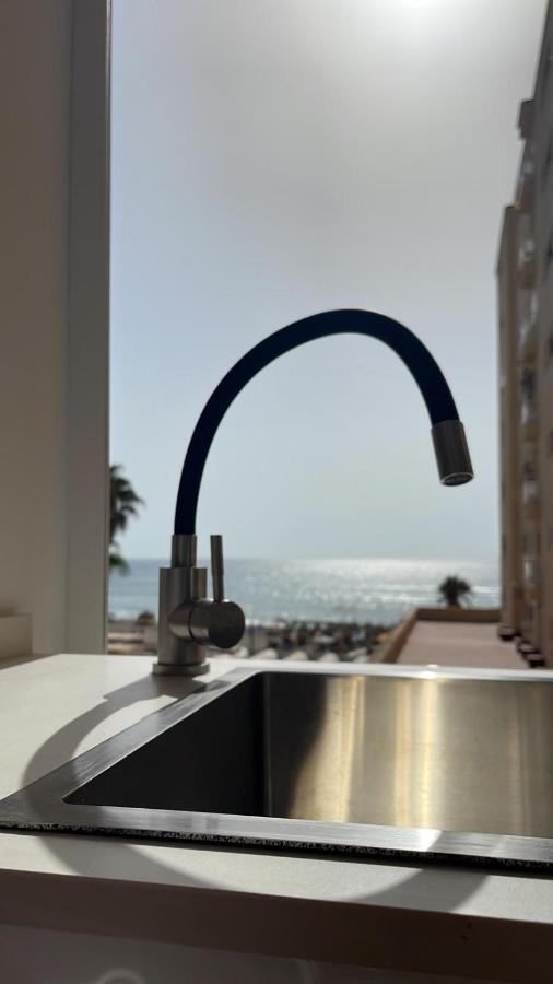 Torremolinos,Estudio Junto Al Mar En La Carihuela Екстериор снимка